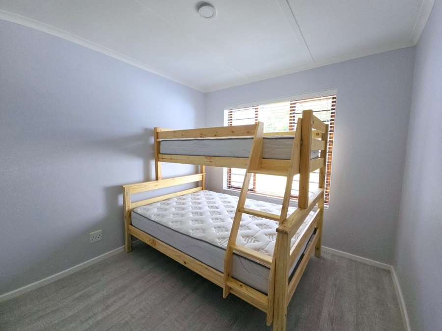 2 Bedroom Property for Sale in Paradise Beach Eastern Cape